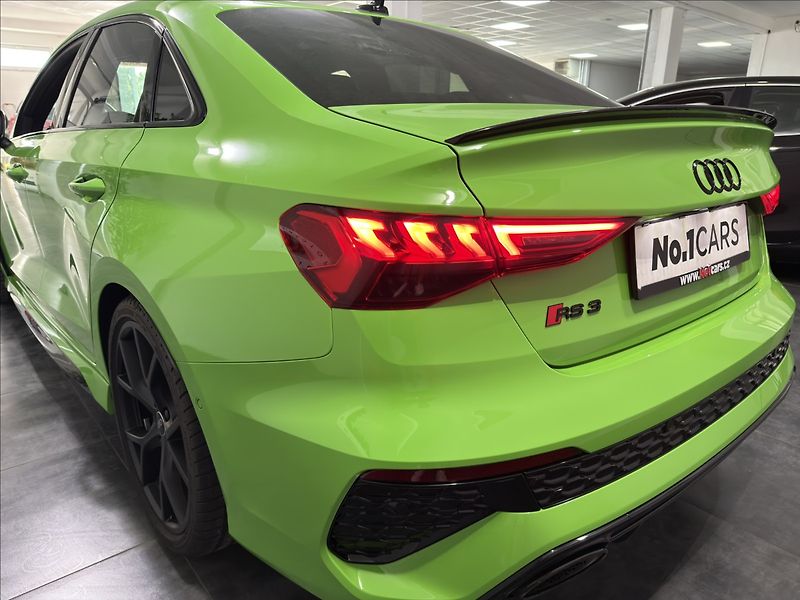 Audi RS 3 2,5   TFSI B&O 1.MAJ ČR DPH - fotka 35 z 46