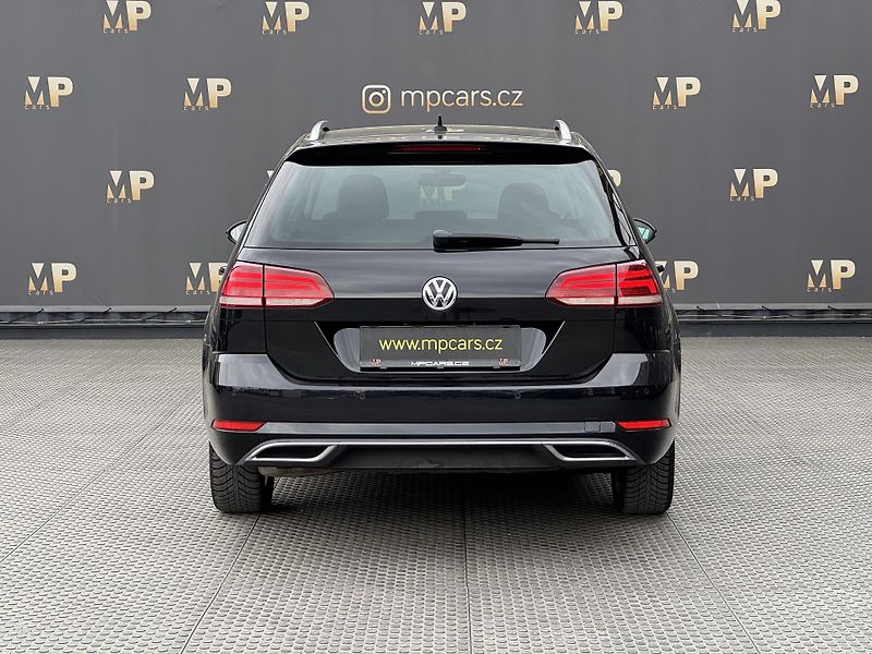 Volkswagen Golf (2017) 2.0TDi MAN Highline+, DPH, ACC - fotka 9 z 49