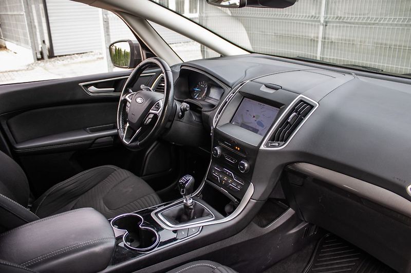 Ford S-MAX - fotka 19 z 24