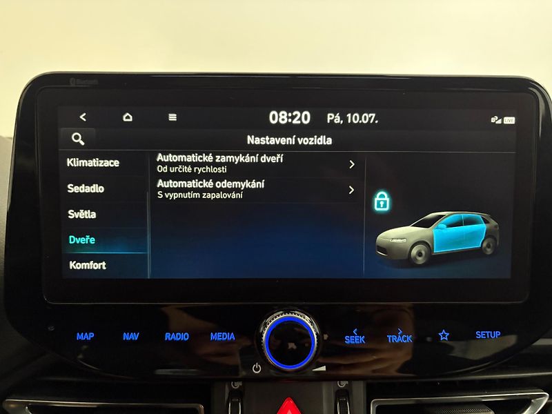 Hyundai i30 (2021) Mild HYB 1.5 TGDi N-line kombi - fotka 30 z 43