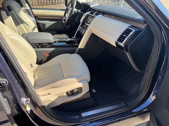 Land Rover Discovery (2019) 3,0 TDV6 HSE 2. majitel - fotka 17 z 30