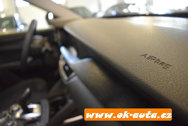 Alfa Romeo Stelvio 2.2 JTD Q4 FACELIFT 2021 - fotka 31 z 56