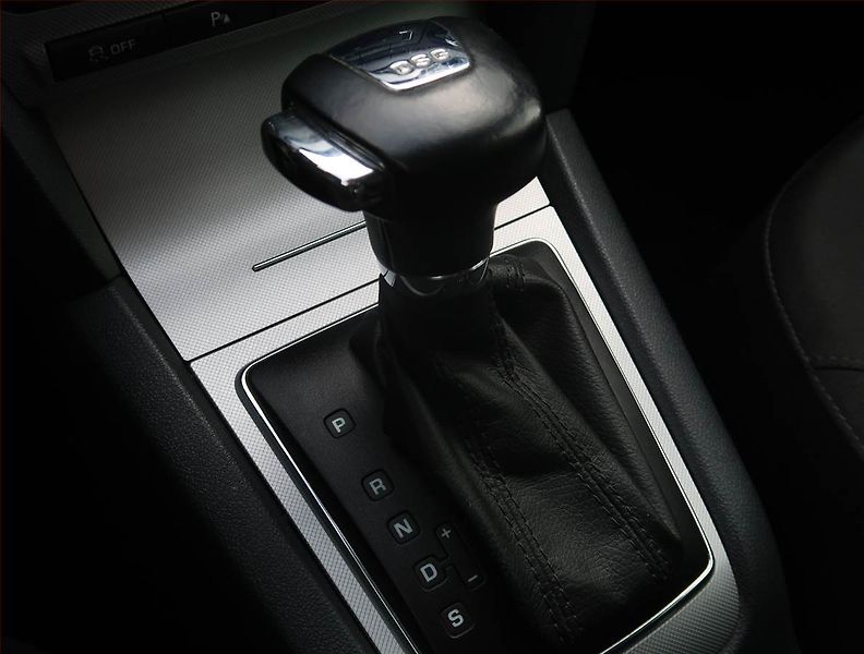 Škoda Octavia (2012) Elegance 2.0 TDI, Automat - fotka 13 z 21