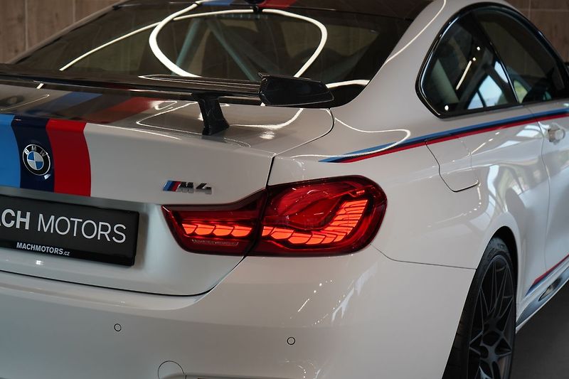 BMW M4 GTS DTM Champion Edition - fotka 14 z 44