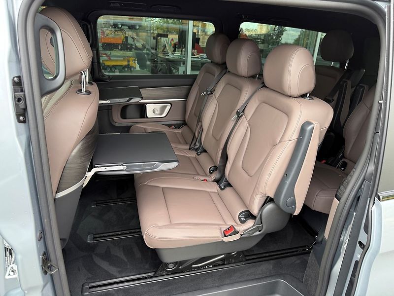 Mercedes-Benz Ostatní (2026) EXCLUSIVE L 4MATIC Sklad - fotka 9 z 12
