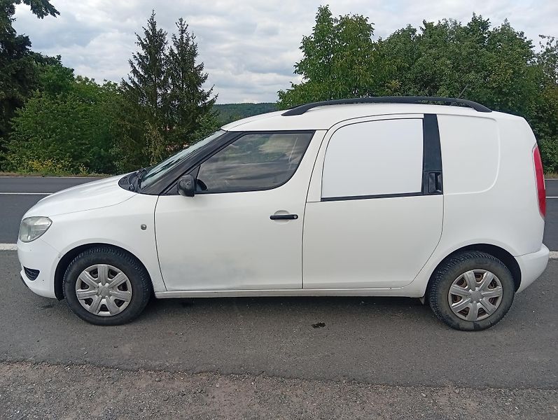 Škoda Praktik 1.2 HTP, 51kW, tažné, nová STK - fotka 2 z 18