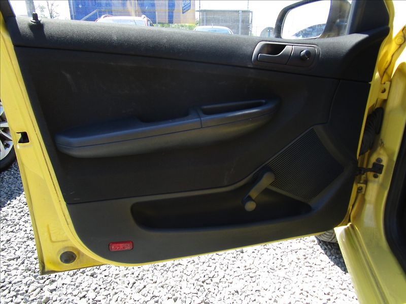Škoda Fabia 1.2HTP - fotka 14 z 37