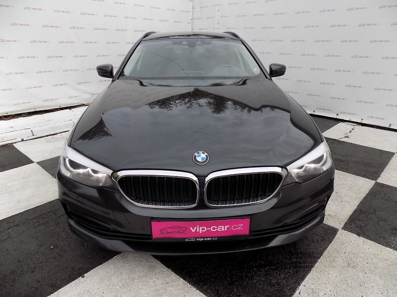 BMW Řada 5 (2019) 530d/Sport-Line/Full-Led/ - fotka 4 z 35