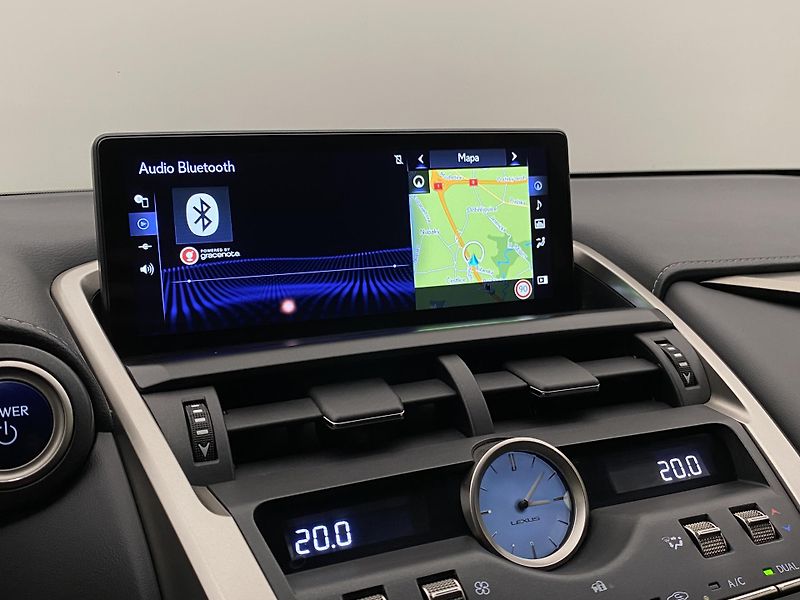 Lexus NX 300h AWD AUT CZ  - fotka 36 z 44