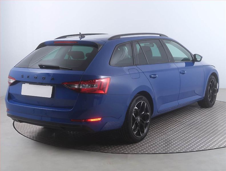 Škoda Superb (2023) Style 2.0 TDI - fotka 5 z 17