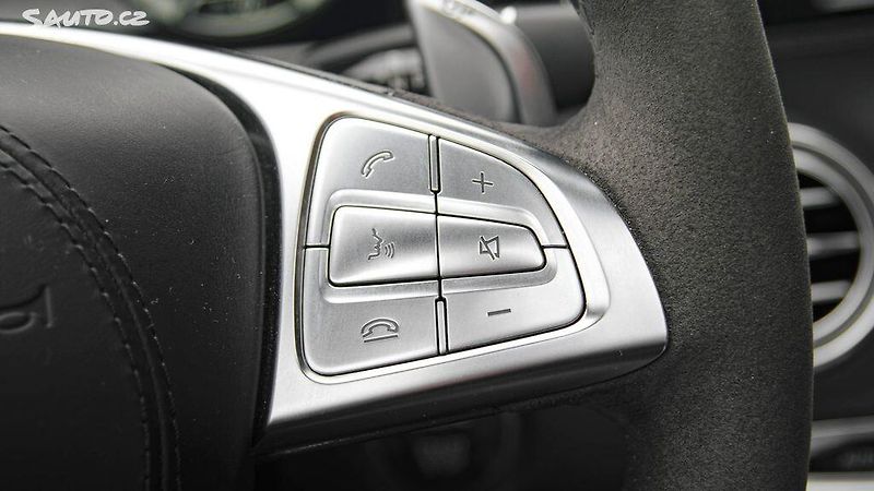 Mercedes-Benz Třídy S S63 AMG 4MATIC cabrio 585 PS - fotka 28 z 48