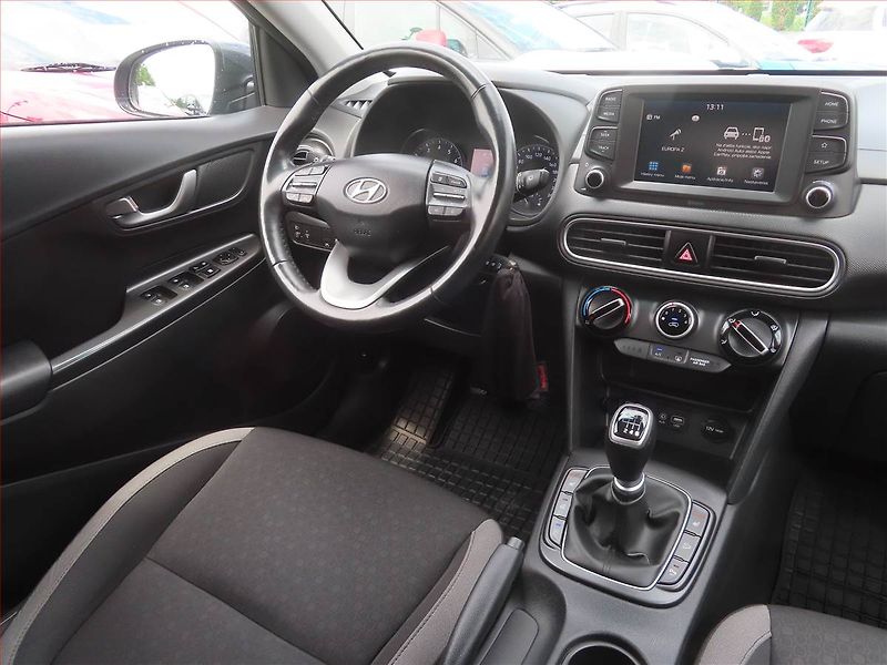 Hyundai Kona (2019) Family 1.0 T-GDI, Serv.kniha - fotka 7 z 19