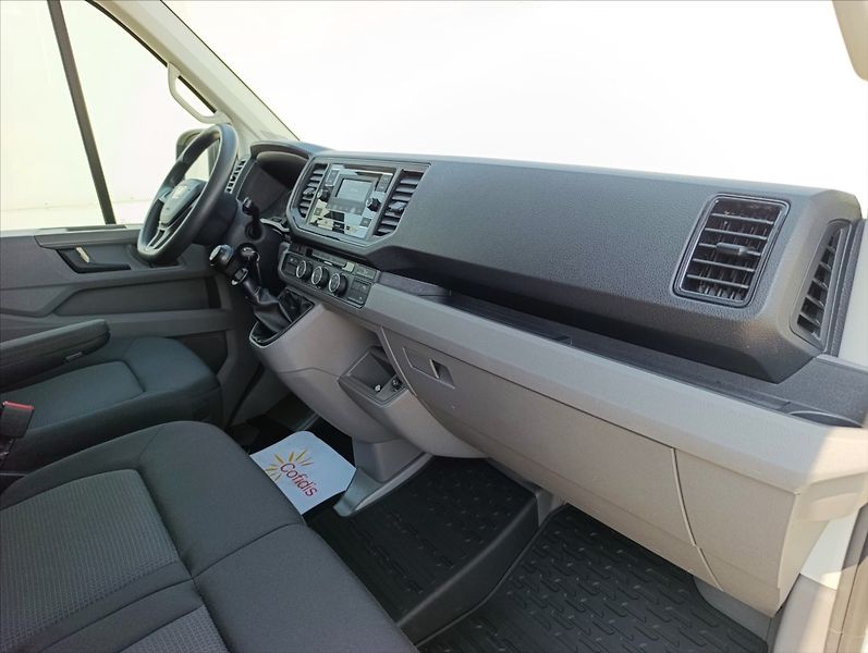 Volkswagen Crafter 2,0 TDi L4H3 Klima LED 1maj.ČR - fotka 19 z 32