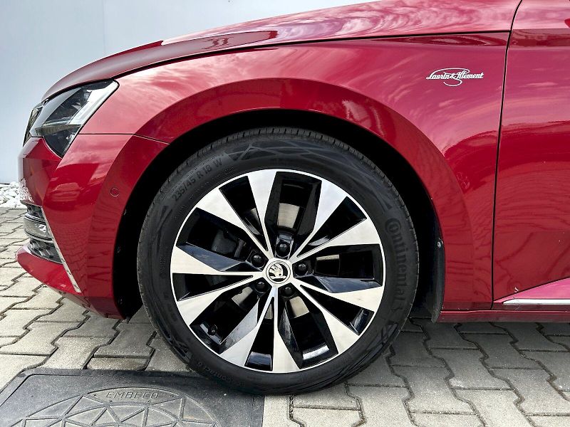 Škoda Superb (2023) Combi 2.0 TDI 147kW 4x4 DSG L& - fotka 34 z 35