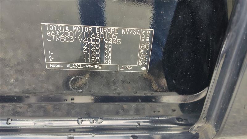 Toyota RAV4 2,2 D-4D 4x4 SOL PREMIUM - fotka 5 z 22