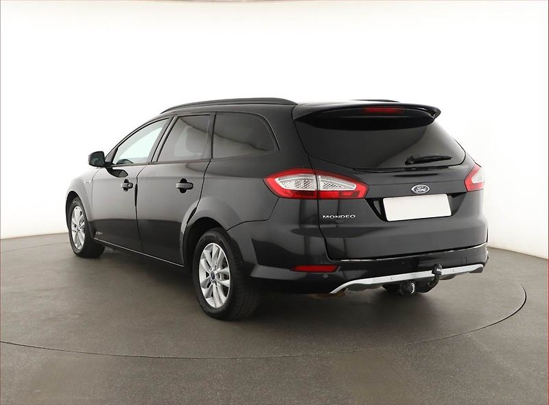 Ford Mondeo (2012) 2.0 TDCi, Navi, Tempomat - fotka 4 z 16