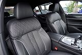 BMW Řada 7 750i xDrive Mpaket/530 PS - náhled 32