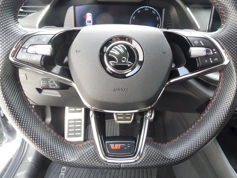 Škoda Octavia (2021) 2,0 TSI 180kW DSG - fotka 17 z 29