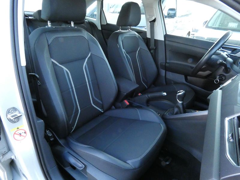 Volkswagen Taigo Style 1.0 TSI - fotka 22 z 30