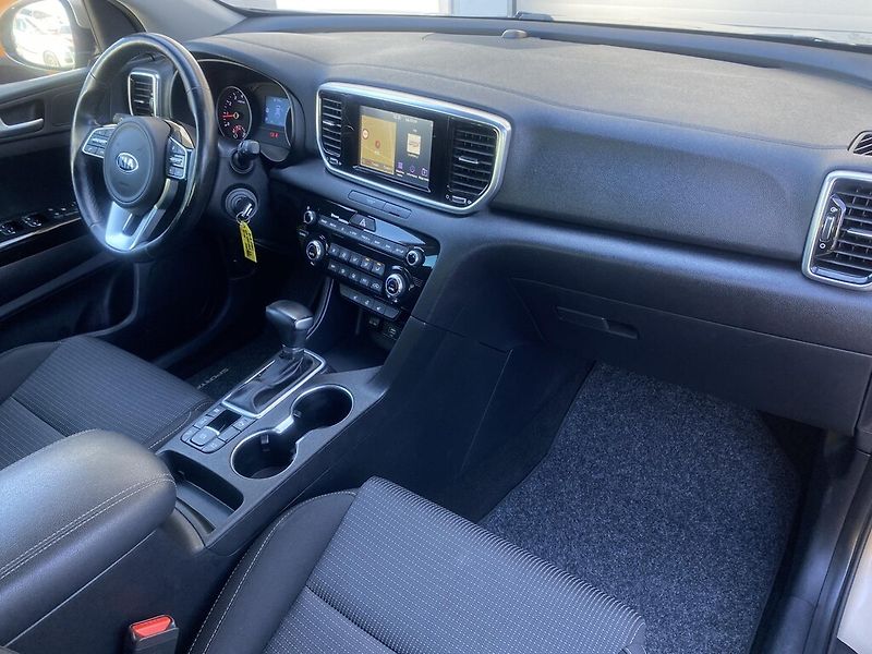 Kia Sportage 1,6 T-GDi 130 kW 4x4 DCT - fotka 24 z 26