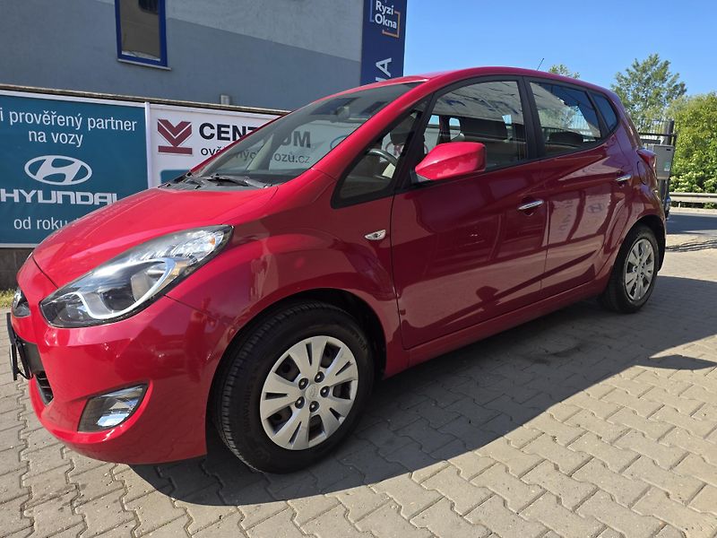 Hyundai ix20 1.6-AUTOMAT-1MAJITEL-92KW - fotka 17 z 35