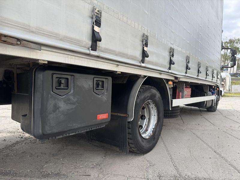 Iveco Eurocargo (2019) 120E22 EL - shrnovačka - vrata - fotka 16 z 32