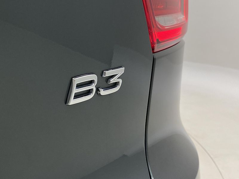 Volvo XC40 B3 DARK PLUS AUT CZ - fotka 36 z 56