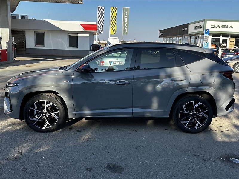 Hyundai Tucson 1,6 TGDI N LINE STYLE PREMIUM - fotka 3 z 12