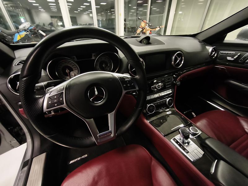 Mercedes-Benz SL (2012) SL500AMG - fotka 11 z 22