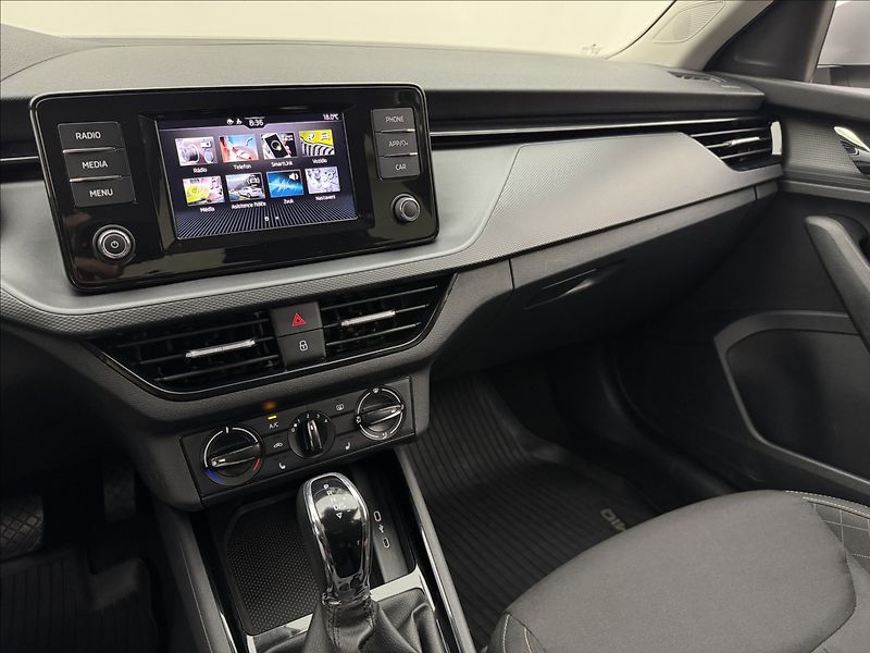 Škoda Kamiq 1,0 DSG AC LED VÝHŘEV SENZORY - fotka 14 z 36