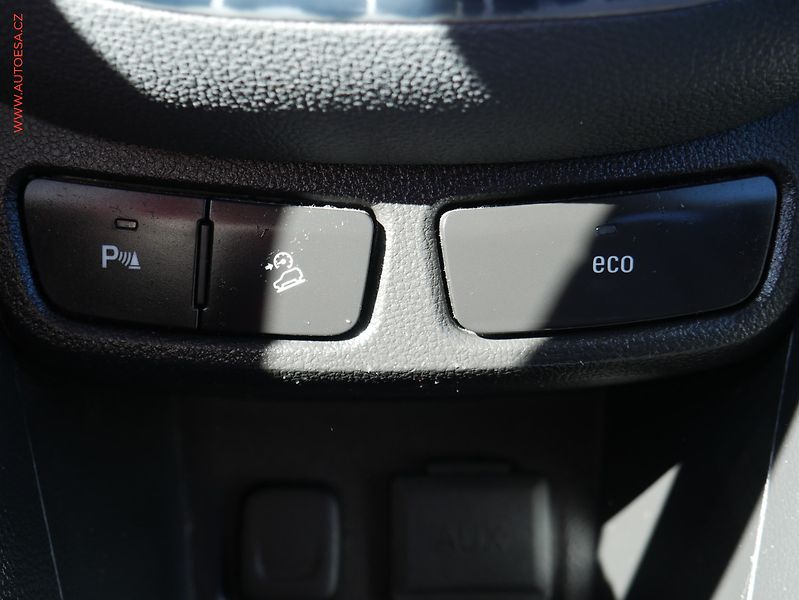 Opel Mokka (2014) 1.7 CDTi, Cosmo - fotka 18 z 21