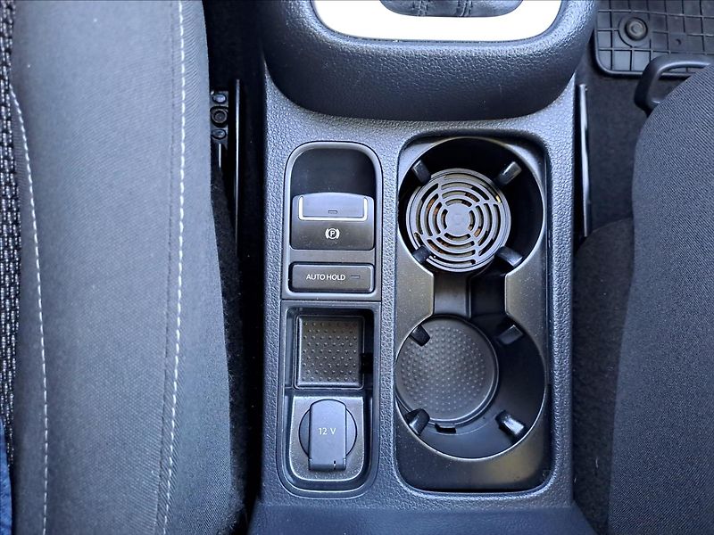 Volkswagen Sharan 2,0 TDI DSG NAVIGACE - fotka 16 z 18