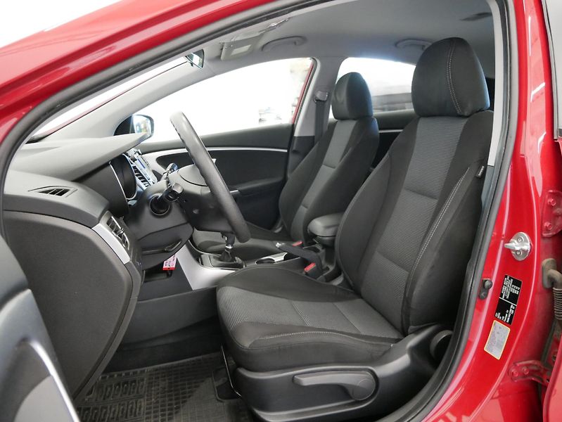 Hyundai i30 - fotka 11 z 23