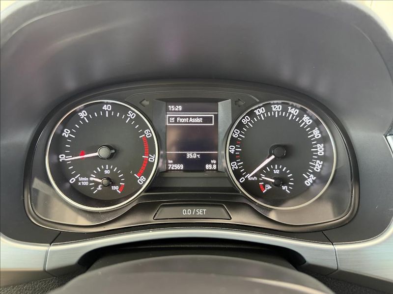 Škoda Fabia 1,2 TSi, 1.maj,klimatronic, BT - fotka 15 z 29