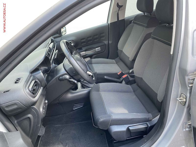 Citroën C3 (2019) 1.2 PT, Shine, AT, navi - fotka 9 z 15