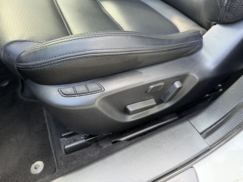 Mazda 6 2.0  Exclusive-Line FACELIFT - fotka 19 z 32
