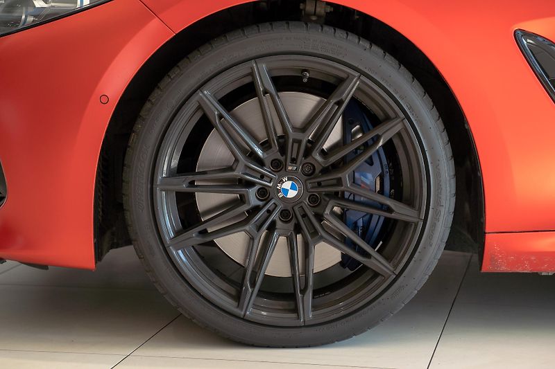 BMW Řada 8 (2023) M850 i xDrive Coupe/360/TOP - fotka 6 z 17
