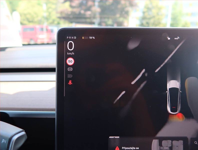 Tesla Model Y (2022) Performance 79kWh, SoH 92% - fotka 11 z 26