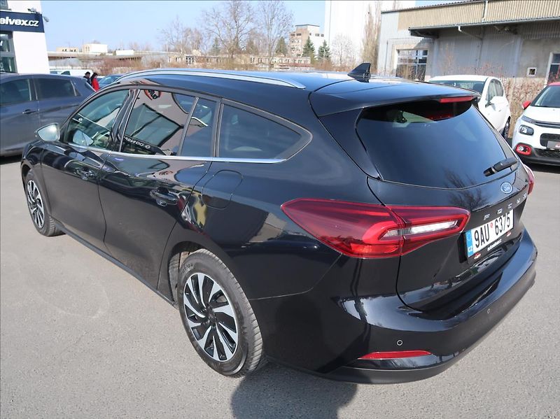 Ford Focus 1,5 EcoBlue,85kW,Titanium,1maj - fotka 4 z 27