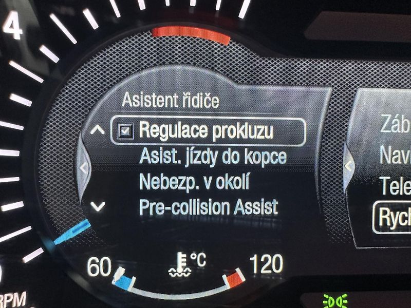 Ford S-MAX Business 2.5i HEV 190k aut. - fotka 17 z 28