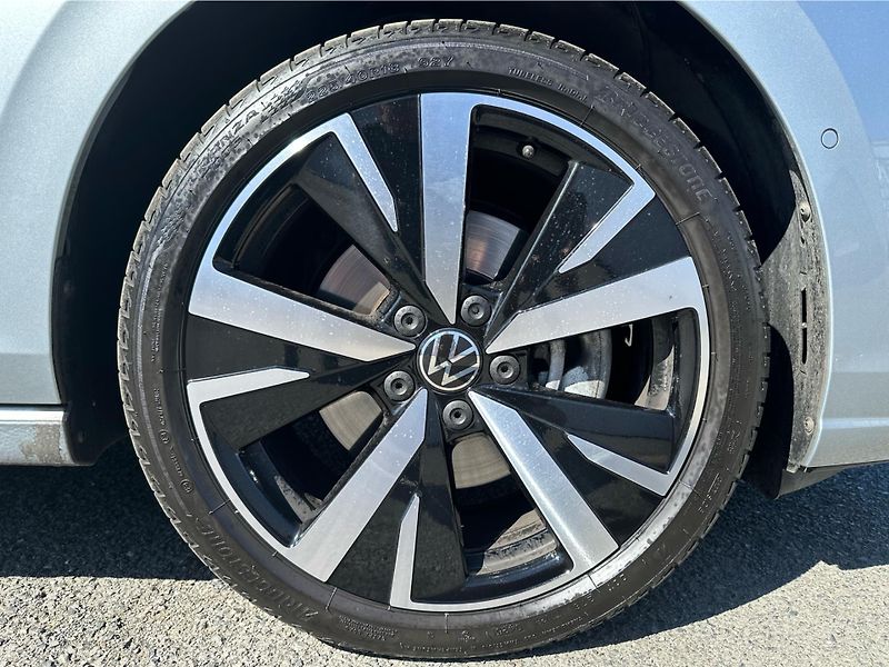 Volkswagen Golf (2025) People 2,0 TDI 7DSG - fotka 25 z 25
