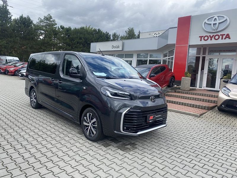 Toyota ProAce Verso 2,0 Diesel L2 5D 8A/T Family - fotka 1 z 23