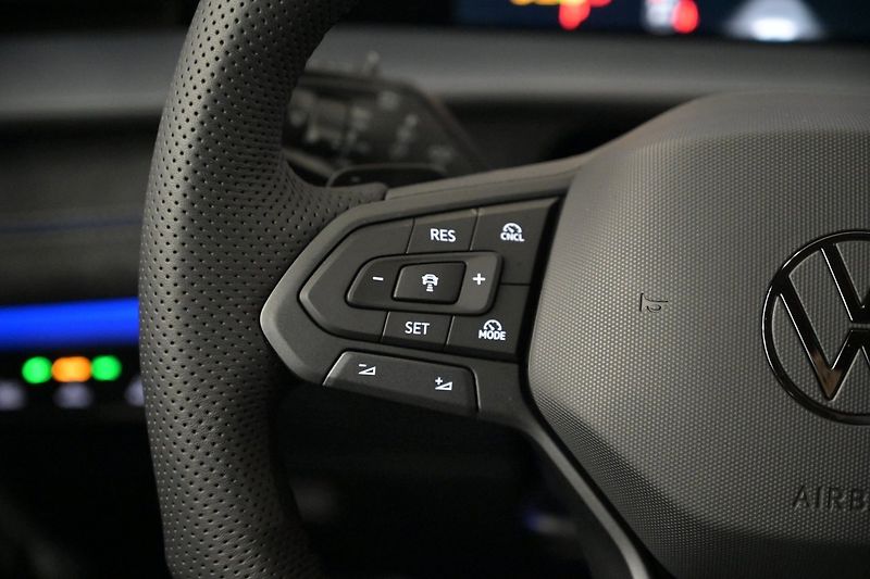 Volkswagen Tayron TDI 4M R-Line 7m 360 NezT Taž - fotka 12 z 29