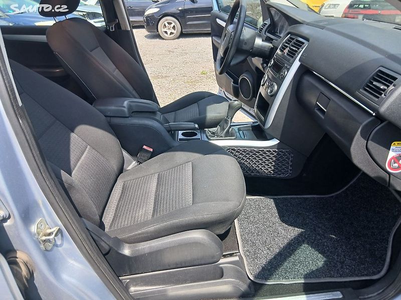 Mercedes-Benz Třídy B 1.7i, KLIMATRONIC - fotka 22 z 31