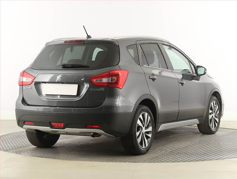 Suzuki SX4 S-Cross (2018) 1.4 BoosterJet, ČR,1.maj - fotka 5 z 21