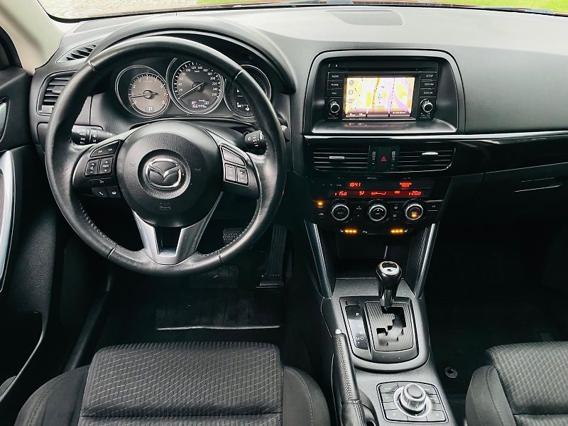 Mazda CX-5 2.0i AUT 4x4 SENZORY TAŽNÉ - fotka 26 z 49