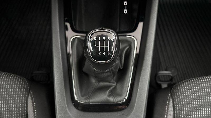 Škoda Octavia 1.0 TSI Ambition Combi - fotka 22 z 24