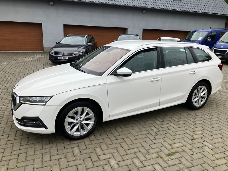 Škoda Octavia (2023) 2.0TDI STYLE NEHAVAROVANÉ - fotka 9 z 28