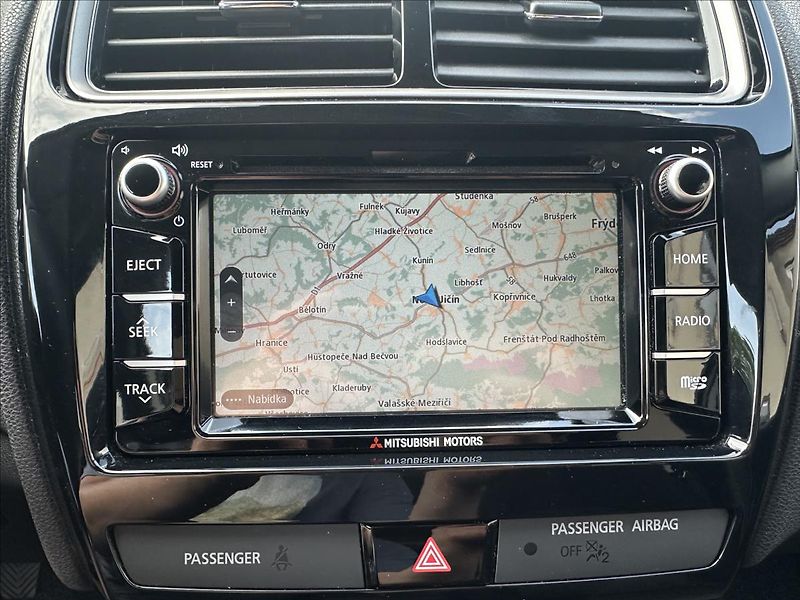 Mitsubishi ASX 1,6 EDITION 100+ TOP - fotka 17 z 27
