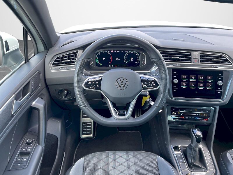 Volkswagen Tiguan (2023) R-Line 2.0 TDI 110 kW 4MOT DSG - fotka 6 z 35